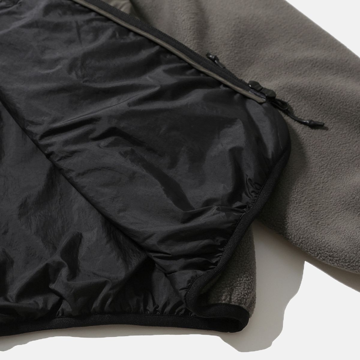 모이프(MOIF) [AW25] HIKER FLEECE JUMPER / ASH BROWN