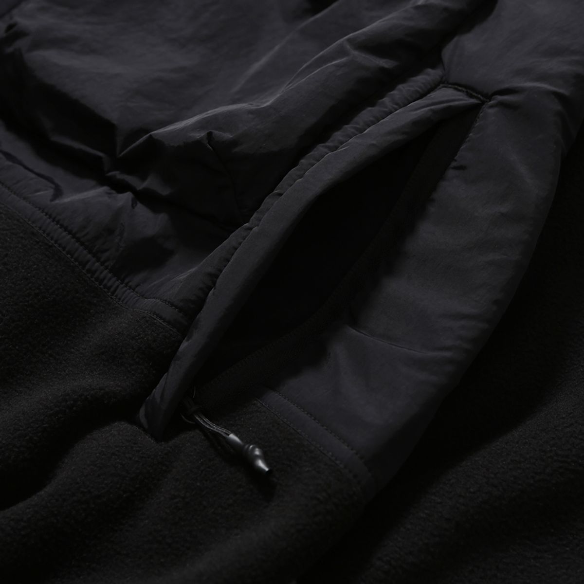 모이프(MOIF) [AW25] HIKER FLEECE JUMPER / BLACK