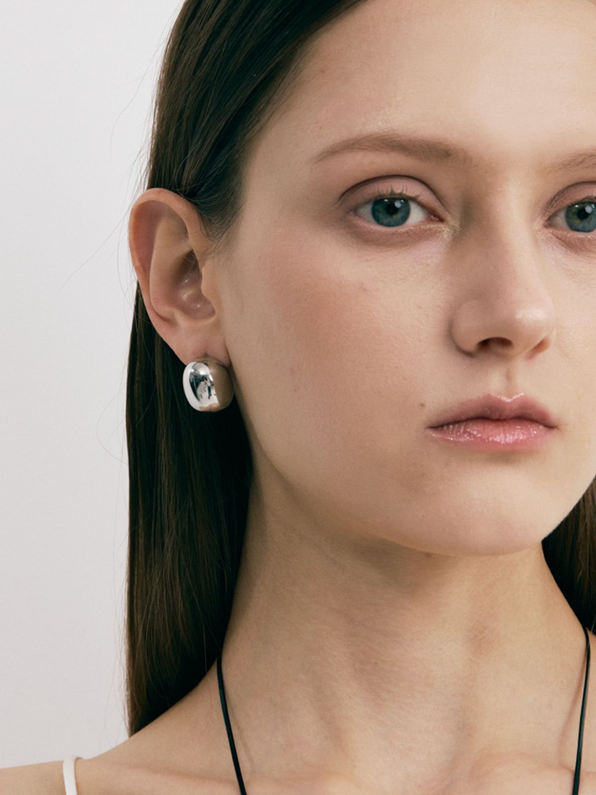 소수(SOSOO) Pebble Bold Earrings