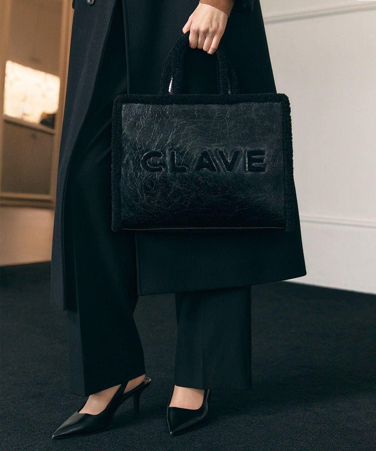 끌라베(CLAVE) 보니 블랙 토트백 (BONNIE Black Tote Bag)