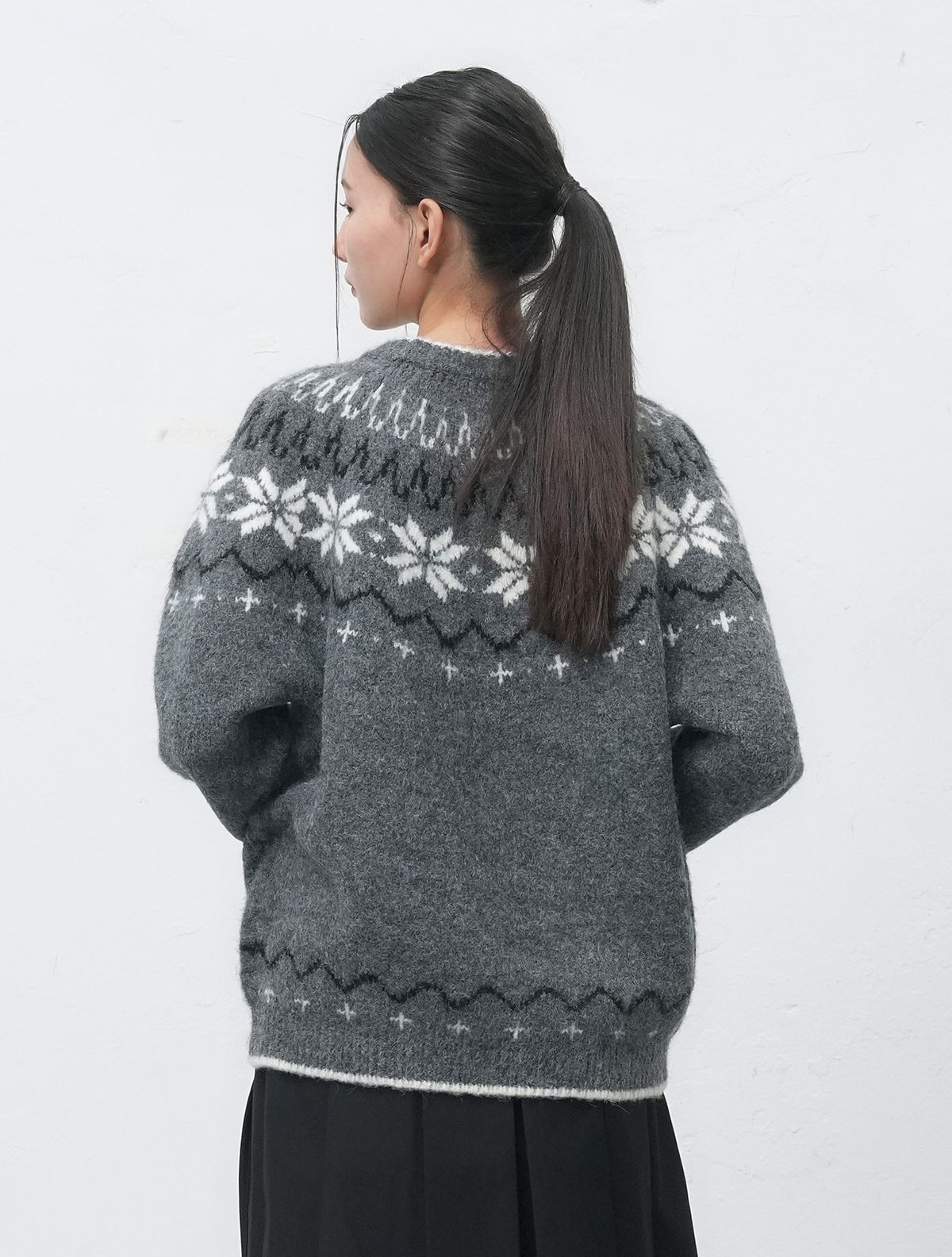 제너럴아이디어(GENERALIDEA) UNISEX 울 스노우 노르딕 풀오버 [CHARCOAL] / SBD4U05022