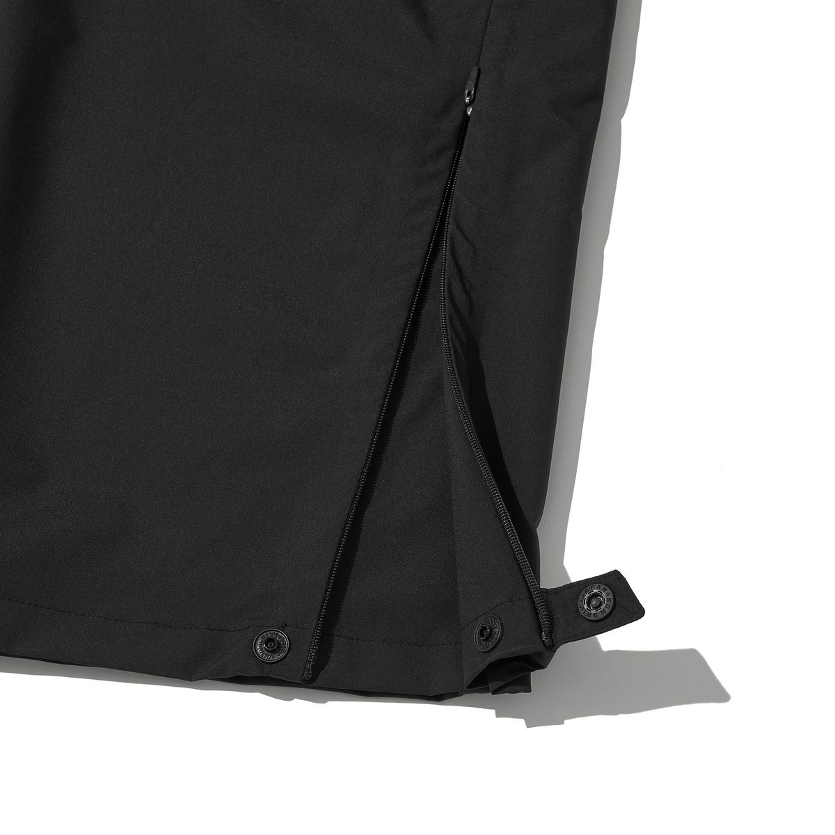 웰터 익스페리먼트(WELTER EXPERIMENT) Welter Experiment X Wisdom Hike Shell Pants_BLACK