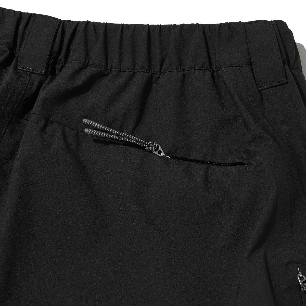 웰터 익스페리먼트(WELTER EXPERIMENT) Welter Experiment X Wisdom Hike Shell Pants_BLACK