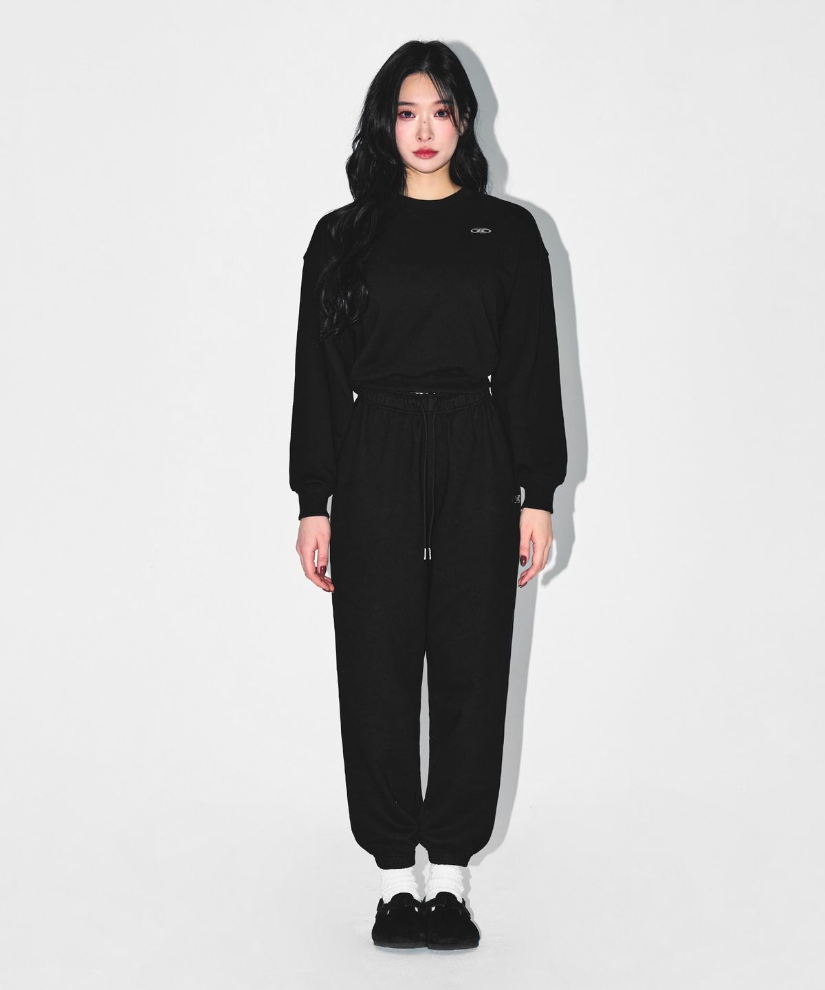 본투윈(BORN TO WIN) W SEMI WIDE SWEAT JOGGER PANTS [BLACK]