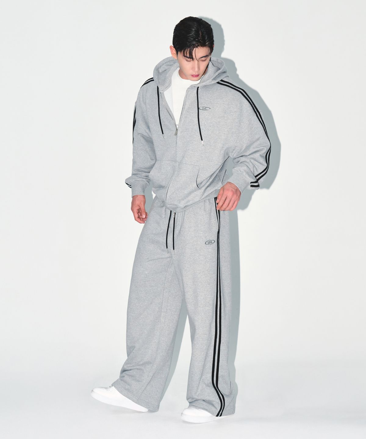 본투윈(BORN TO WIN) CHROME B TRACK LINE SEMI WIDE PANTS [MELANGE GREY]