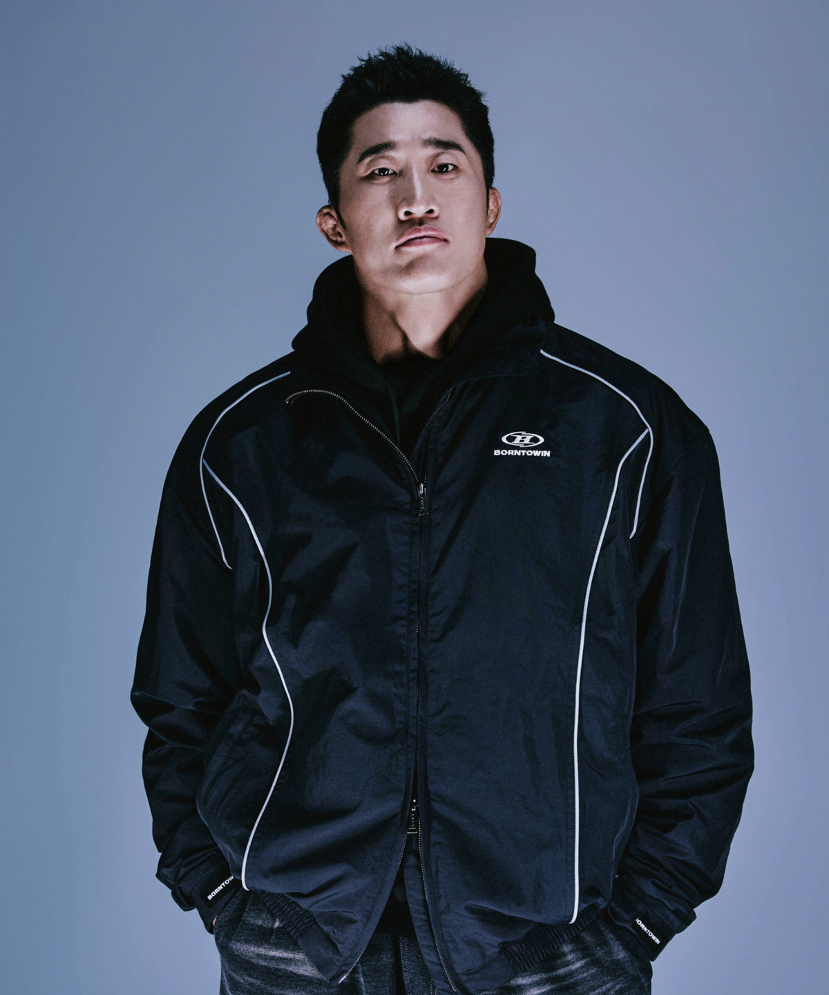 본투윈(BORN TO WIN) STROKE B LOGO EXTRA FIT HOODIE [BLACK]