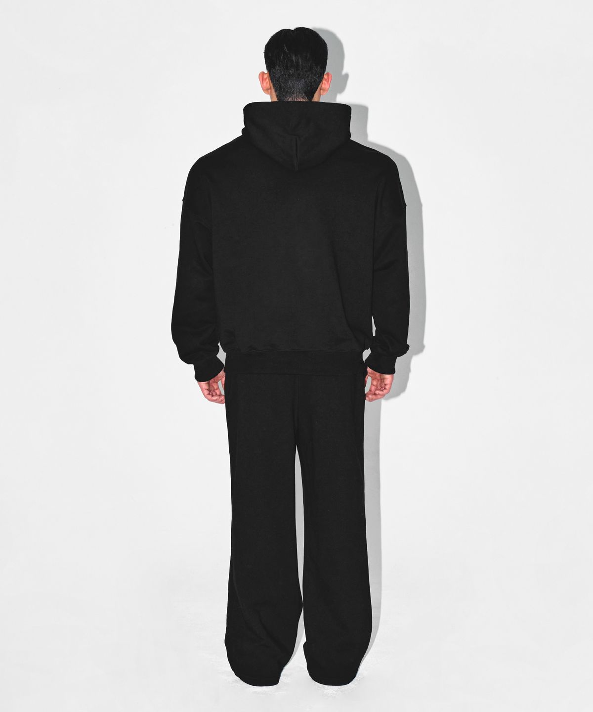 본투윈(BORN TO WIN) STROKE B LOGO EXTRA FIT HOODIE [BLACK]