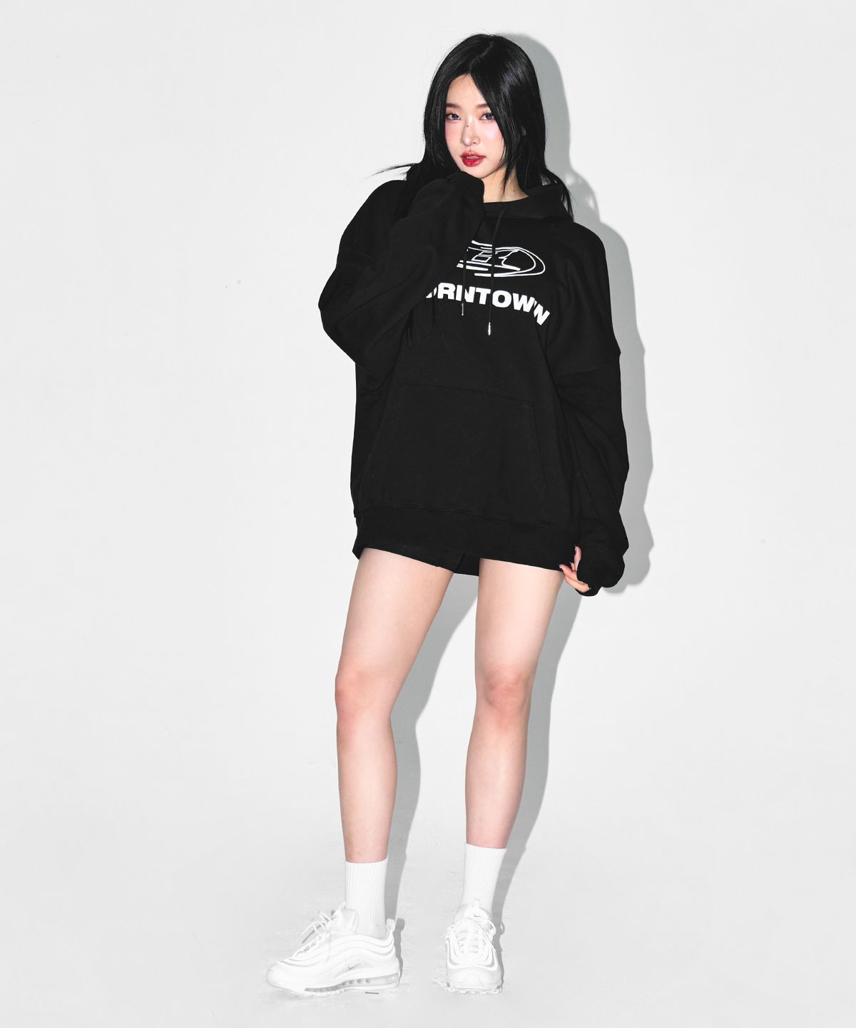 본투윈(BORN TO WIN) STROKE B LOGO EXTRA FIT HOODIE [BLACK]