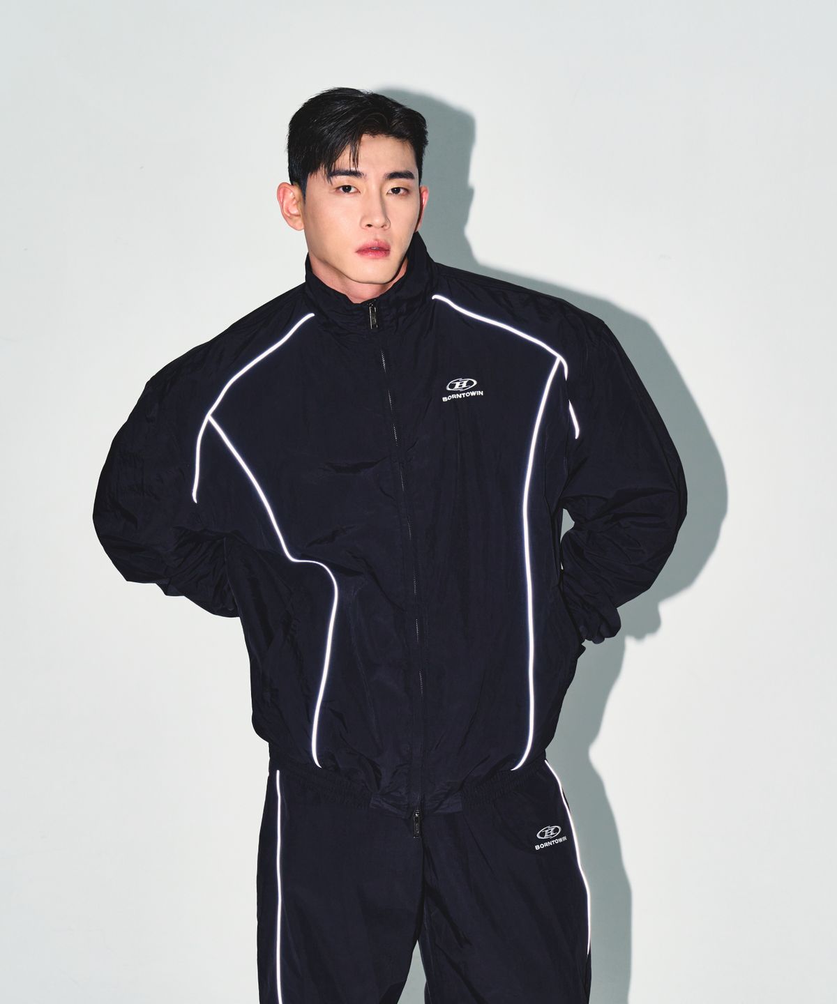 본투윈(BORN TO WIN) B-SYMBOL LOGO NYLON WIND BREAKER [BLACK]