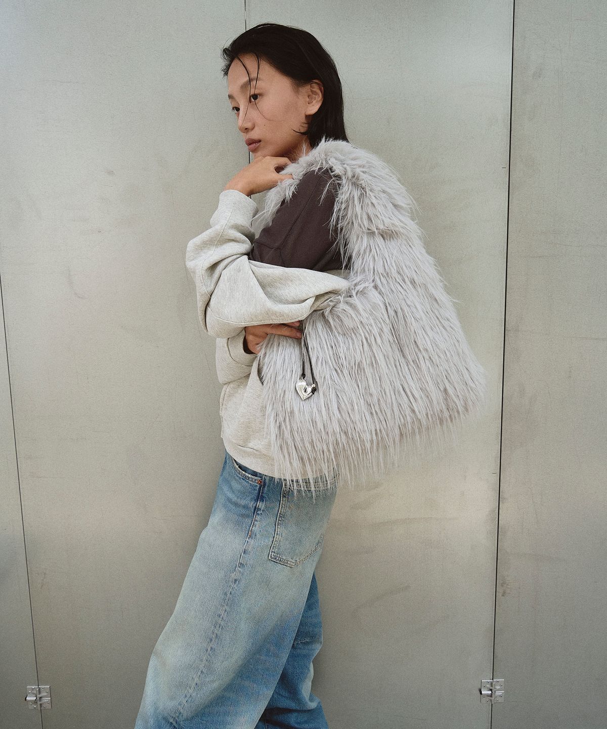 트윗비피(TWVP) Pubi Hobo Bag (2Color) 푸비 호보백 25AF32