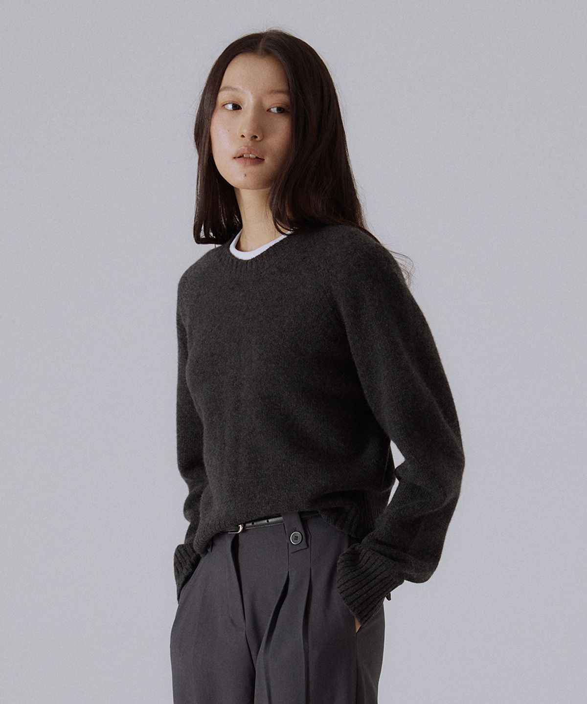 실른(SILN) Arca pullover knit (CHARCOAL)