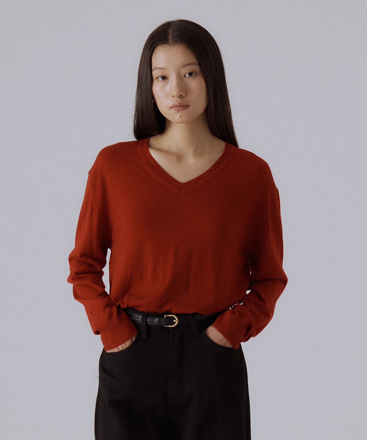 실른(SILN) Soma v-neck pullover knit (RED)