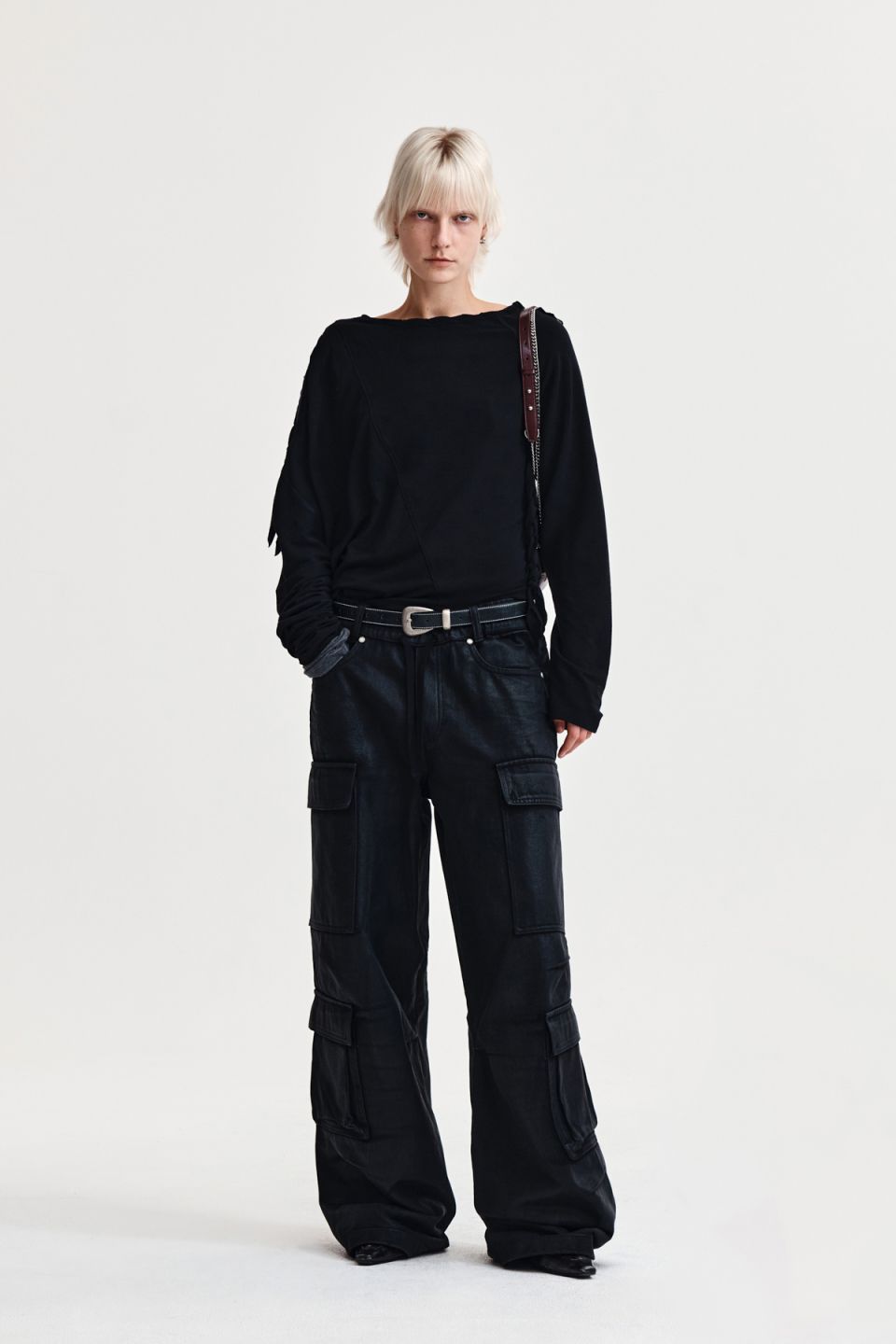 MUSINSA公式 | MATIN KIM WEAVING LONG SLEEVE TOP IN BLACK