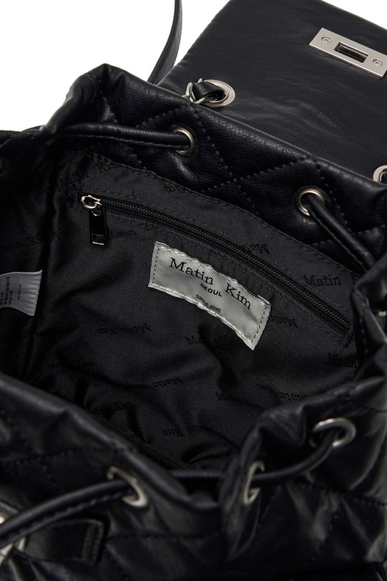 MUSINSA公式 | MATIN KIM DOUBLE POCKET QUILTING MINI BACKPACK IN BLACK