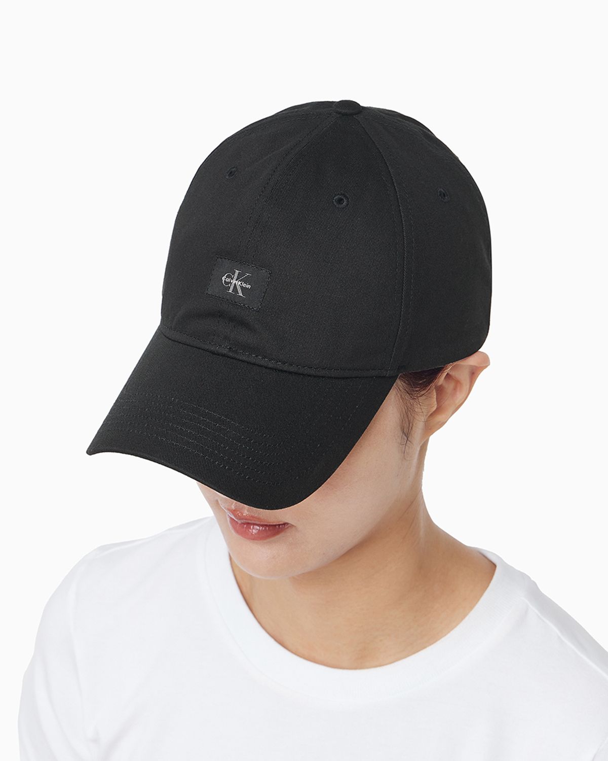 캘빈클라인 진(CALVIN KLEIN JEANS) CKJ 모노그램 우븐 패치 볼캡 4D5077G UB1