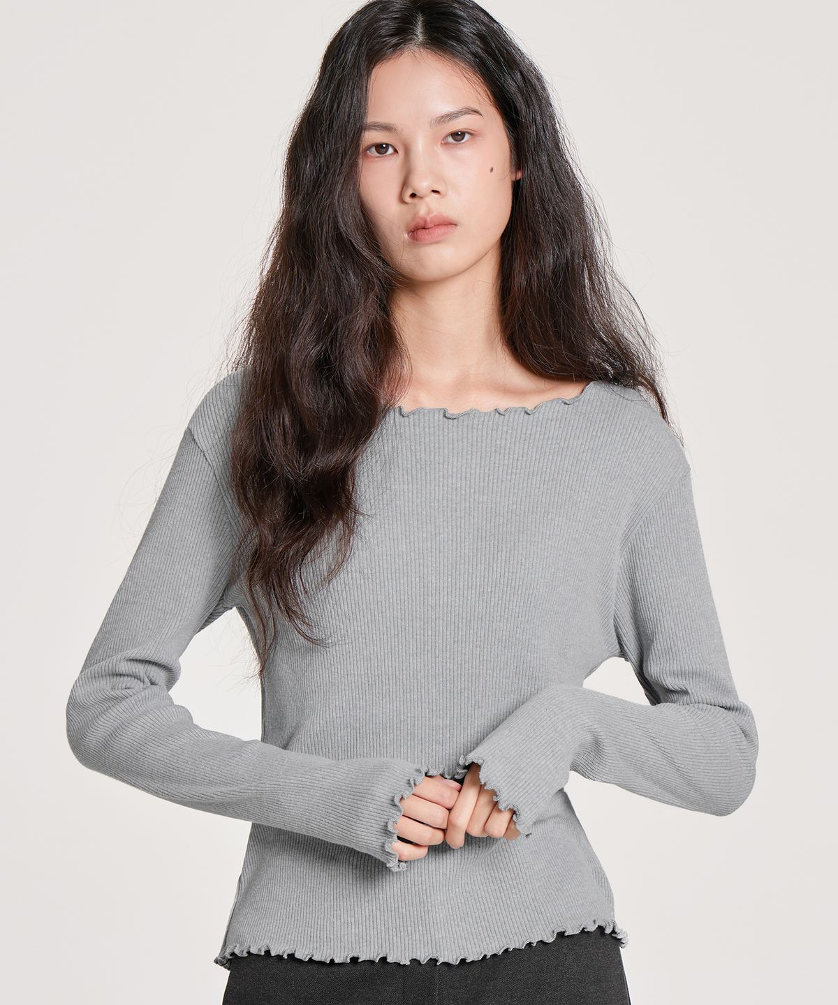 런던다다(LONDONDADA) FRILL PENDANT T-SHIRT, GREY