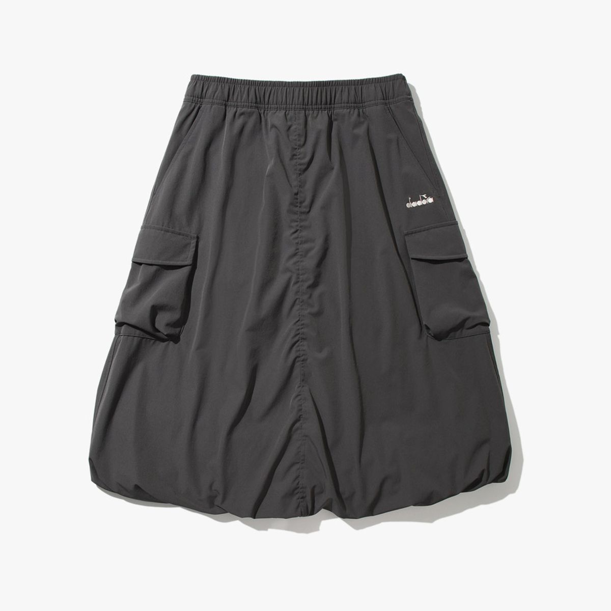 디아도라(diadora) 모르비 기모 카고 우븐 스커트 GREY