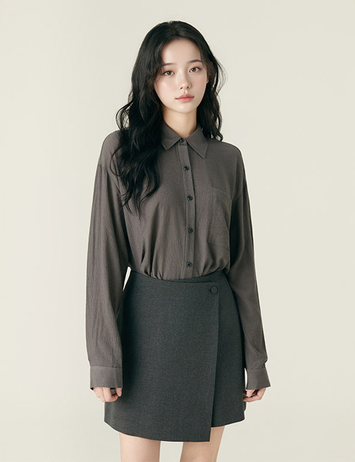 로엠(ROEM) 백트임 긴팔 셔츠_RMYWF49RT1