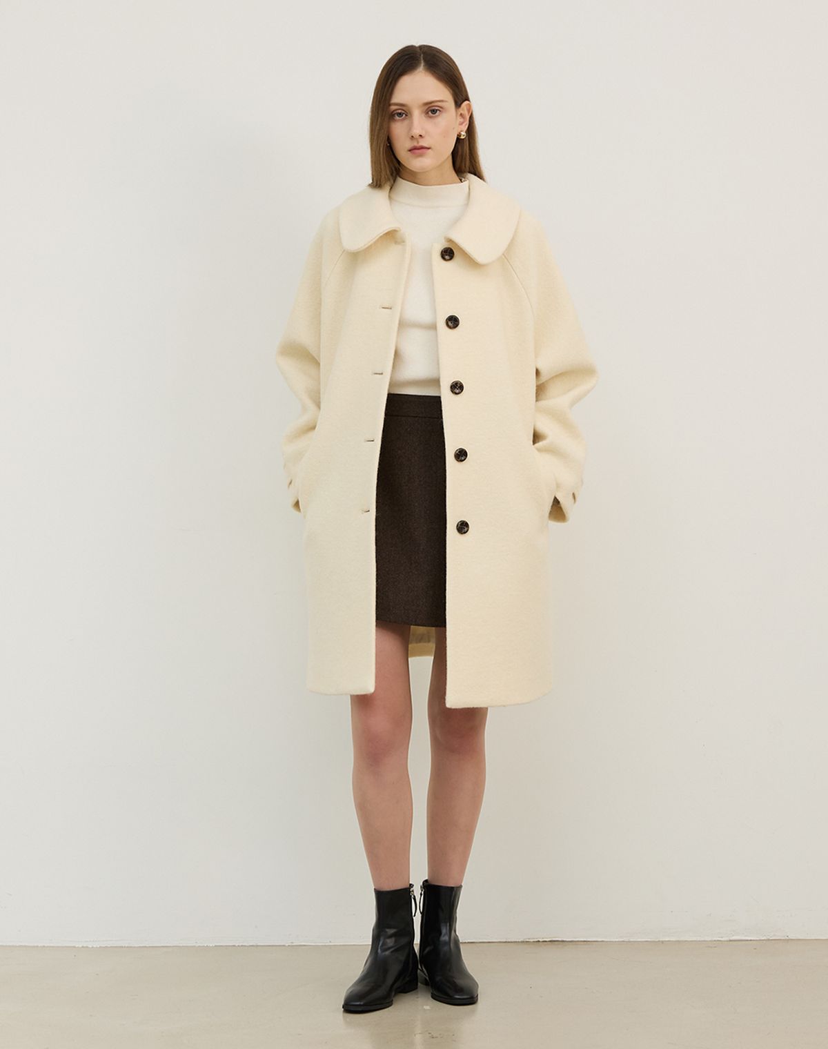 지에마르(GIEMAR) ROUND COLLAR WOOL HALF COAT IVORY  라운드 카라 울 하프코트 아이보리