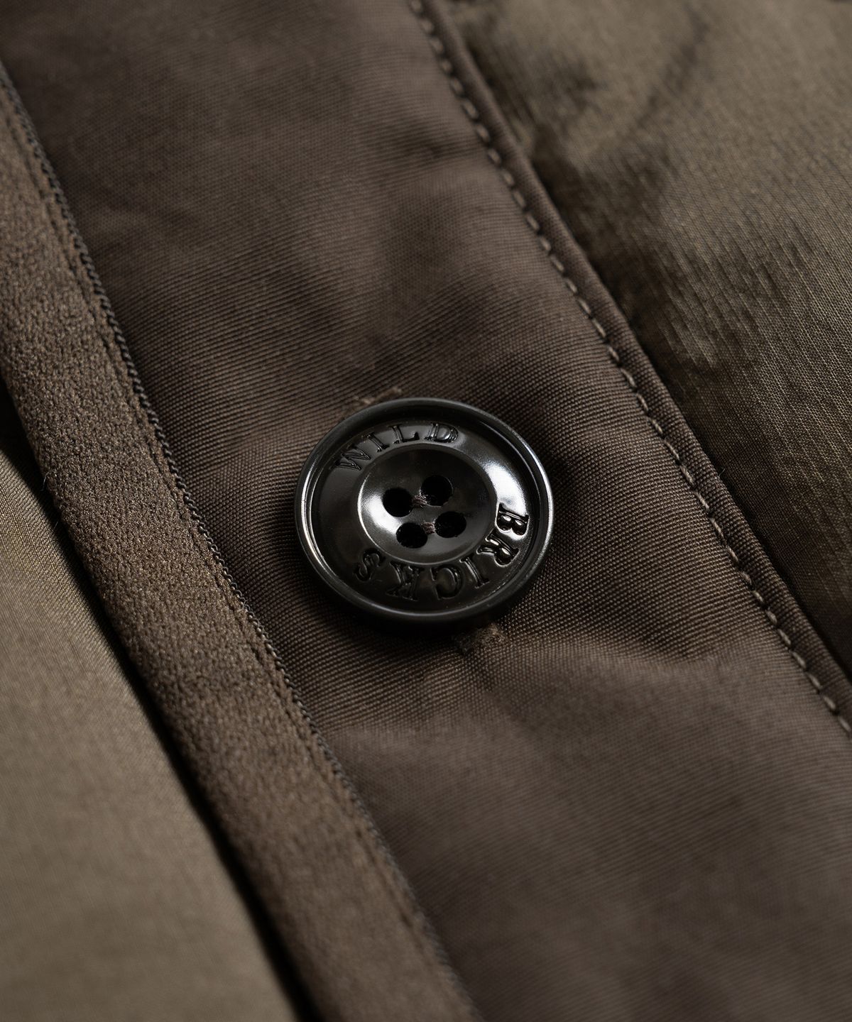 와일드 브릭스(WILD BRICKS) W24 MILITARY DOWN LINER (olive)