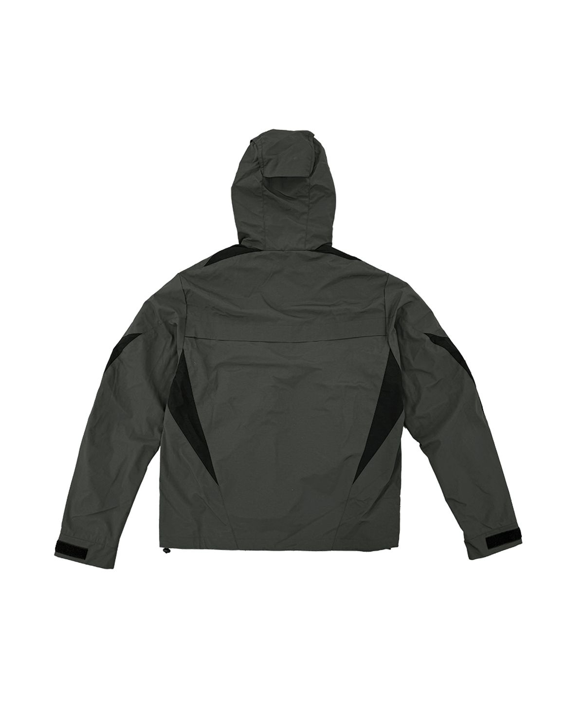 그레일즈(GRAILZ) TECHNICAL PLEATS SHELL JACKET [CHARCOAL]