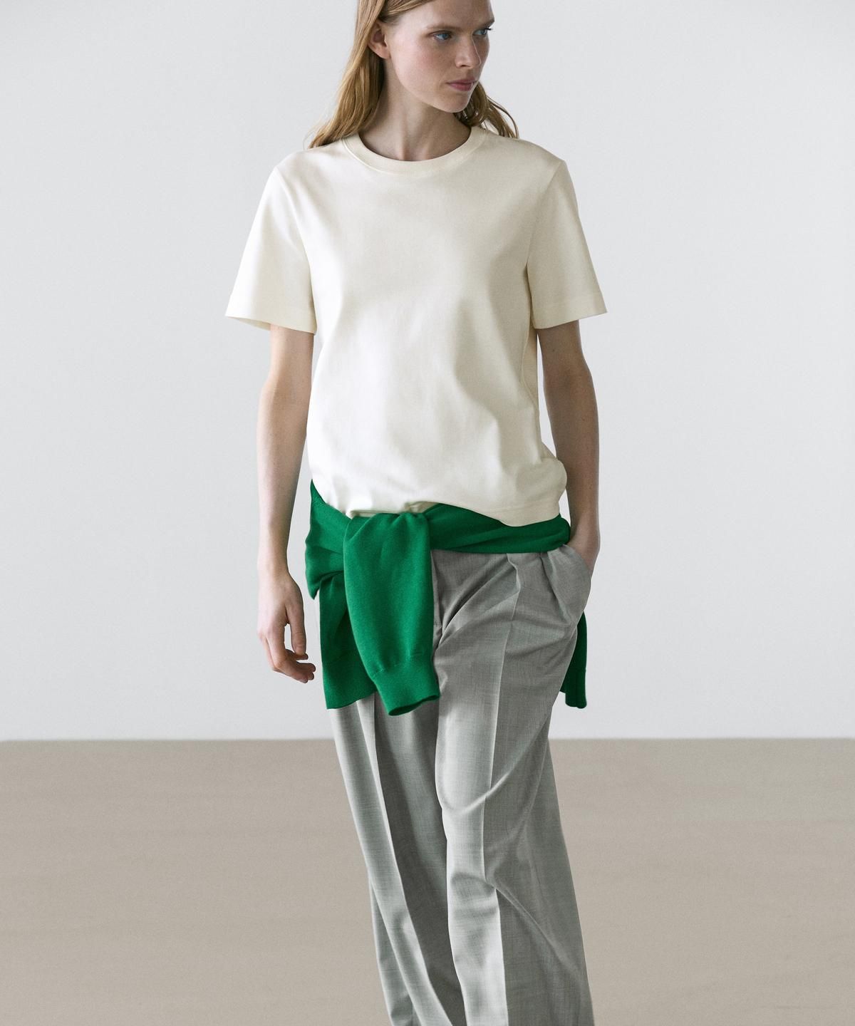 마시모두띠(MASSIMO DUTTI) 인터록 반팔 티셔츠