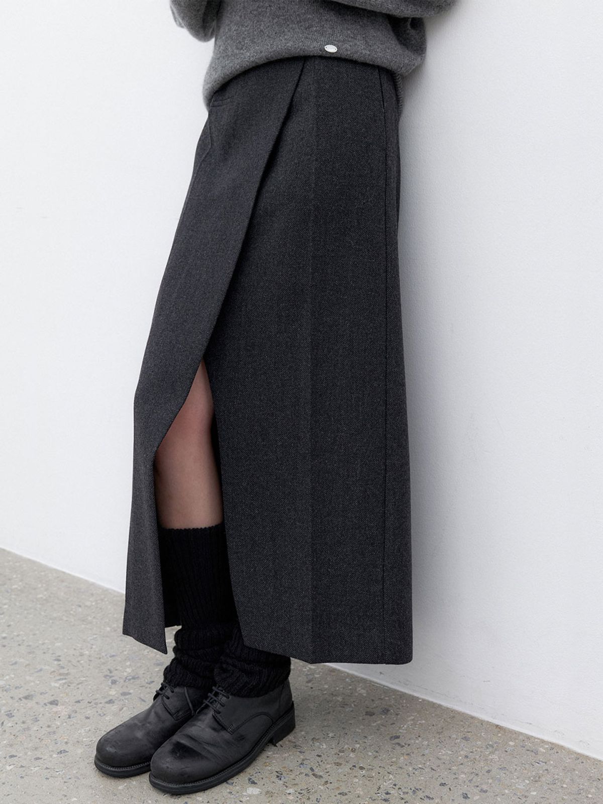 아틀리에 나인(ATELIER NAIN) (SK-5063)DIAGONAL FRONT SLIT SKIRT