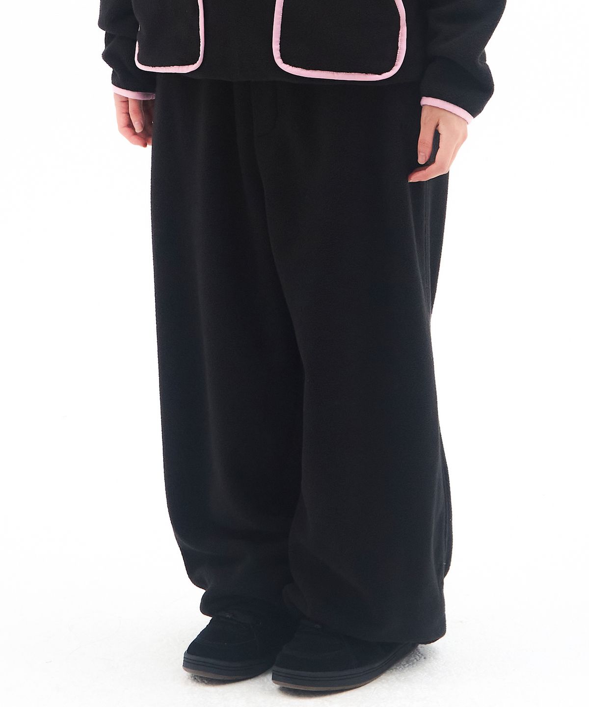 아메스 월드와이드(AMES-WORLDWIDE) FLEECE WIDE JOGGER PANTS BLACK