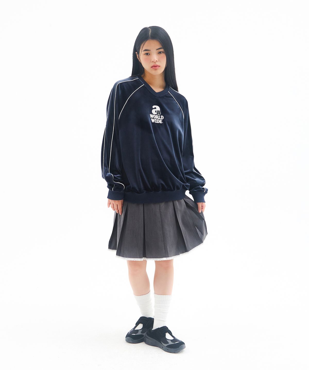 아메스 월드와이드(AMES-WORLDWIDE) V NECK VELOUR SWEATSHIRT NAVY