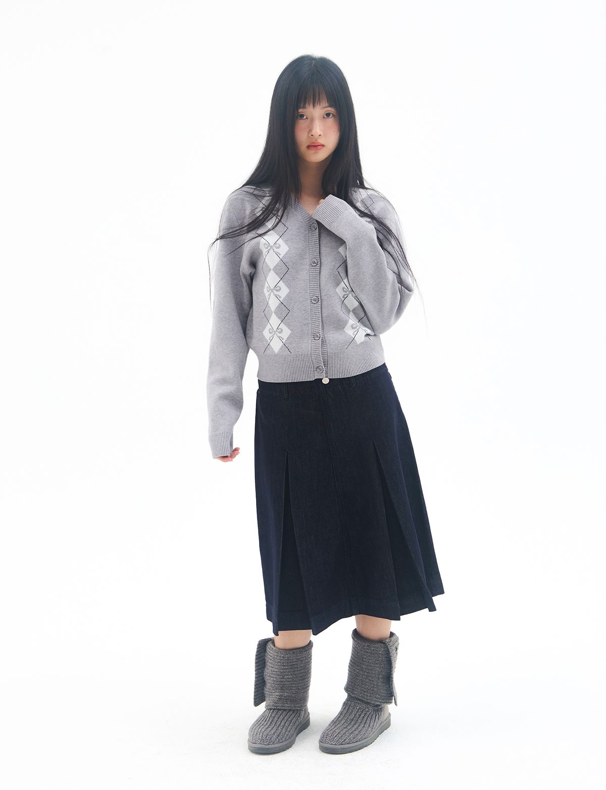 아메스 월드와이드(AMES-WORLDWIDE) CROP V NECK ARGYLE CARDIGAN GREY