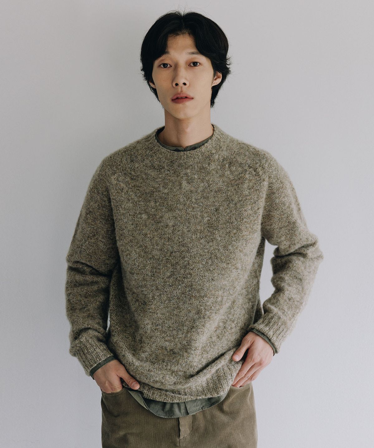 블랭크룸(BLANKROOM) SHAGGY DOG CREW NECK_MUSHROOM