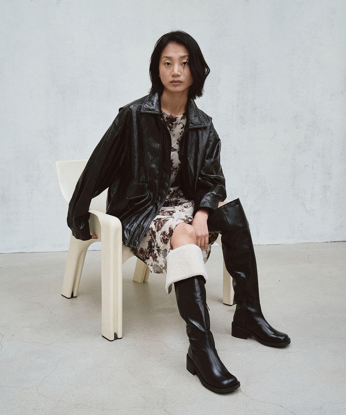 트윗비피(TWVP) Re Fei Knee-High Shearling Boots (2Color) 리페이 니하이 시어링부츠 25SF73