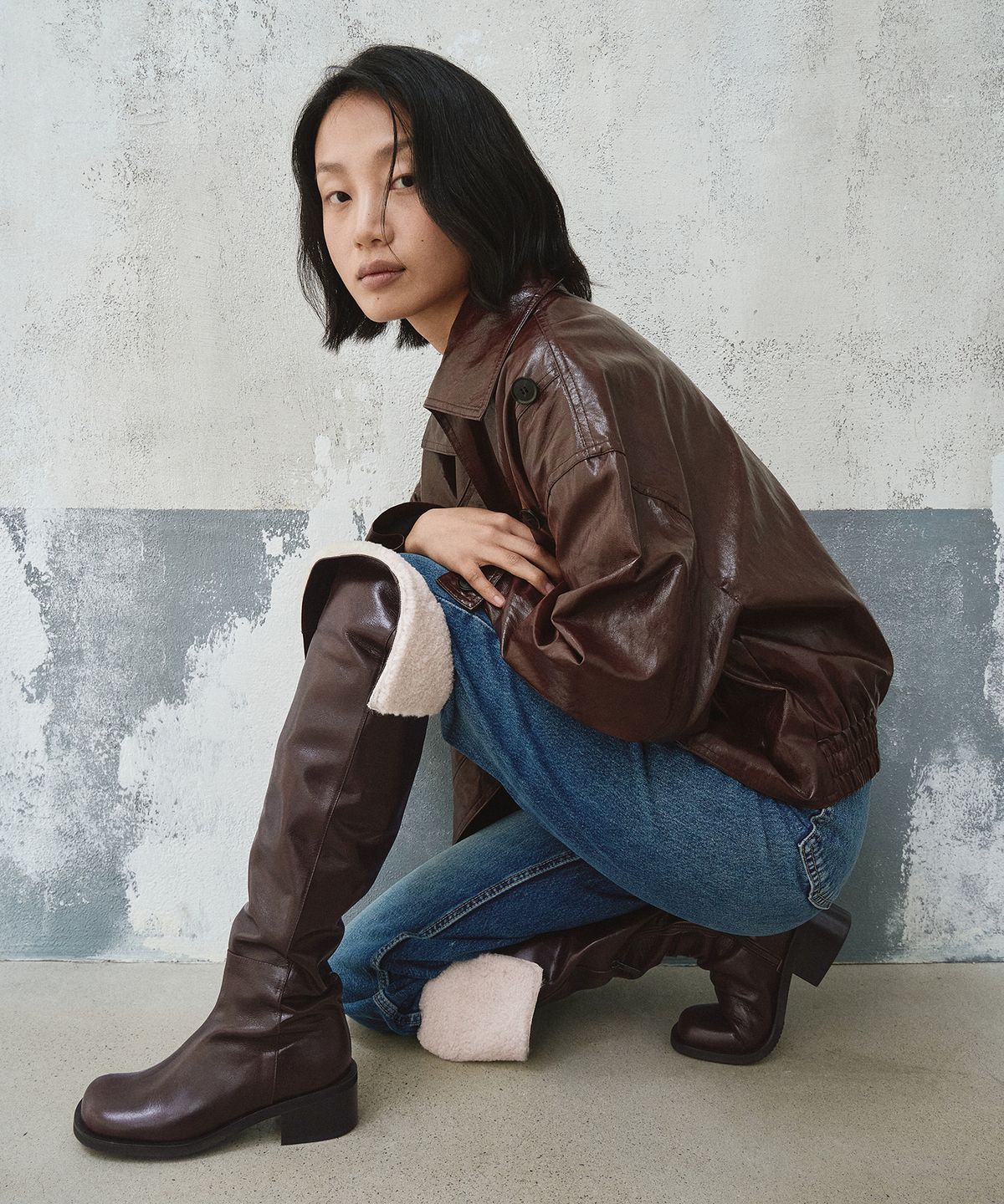 트윗비피(TWVP) Re Fei Knee-High Shearling Boots (2Color) 리페이 니하이 시어링부츠 25SF73