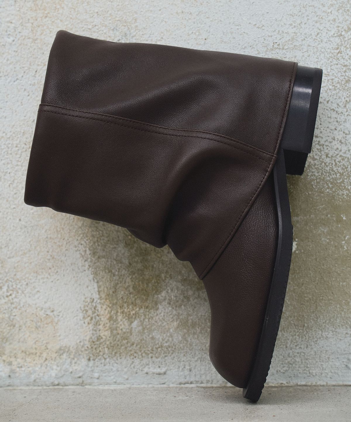 트윗비피(TWVP) Caro Folding Boots (2Color)  카로 폴딩부츠 25SF06W