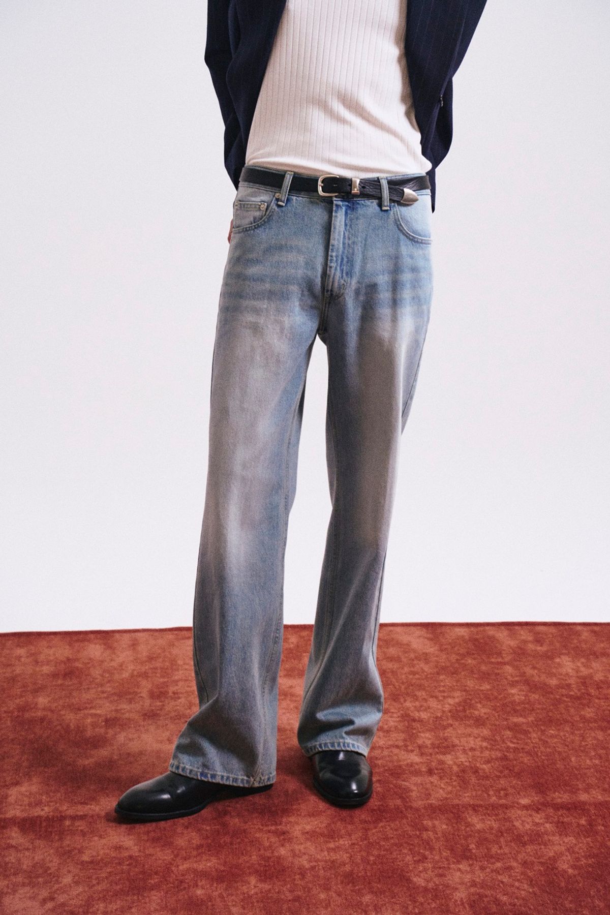 페크(PEQ) WASHED DENIM JEANS (LIGHT BLUE)