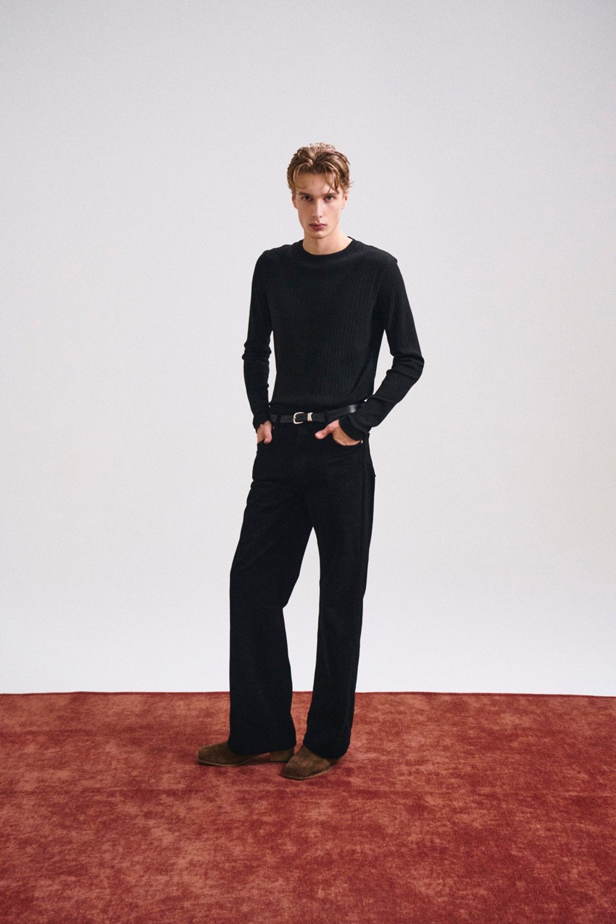 페크(PEQ) RIBBED LONG SLEEVE (BLACK)