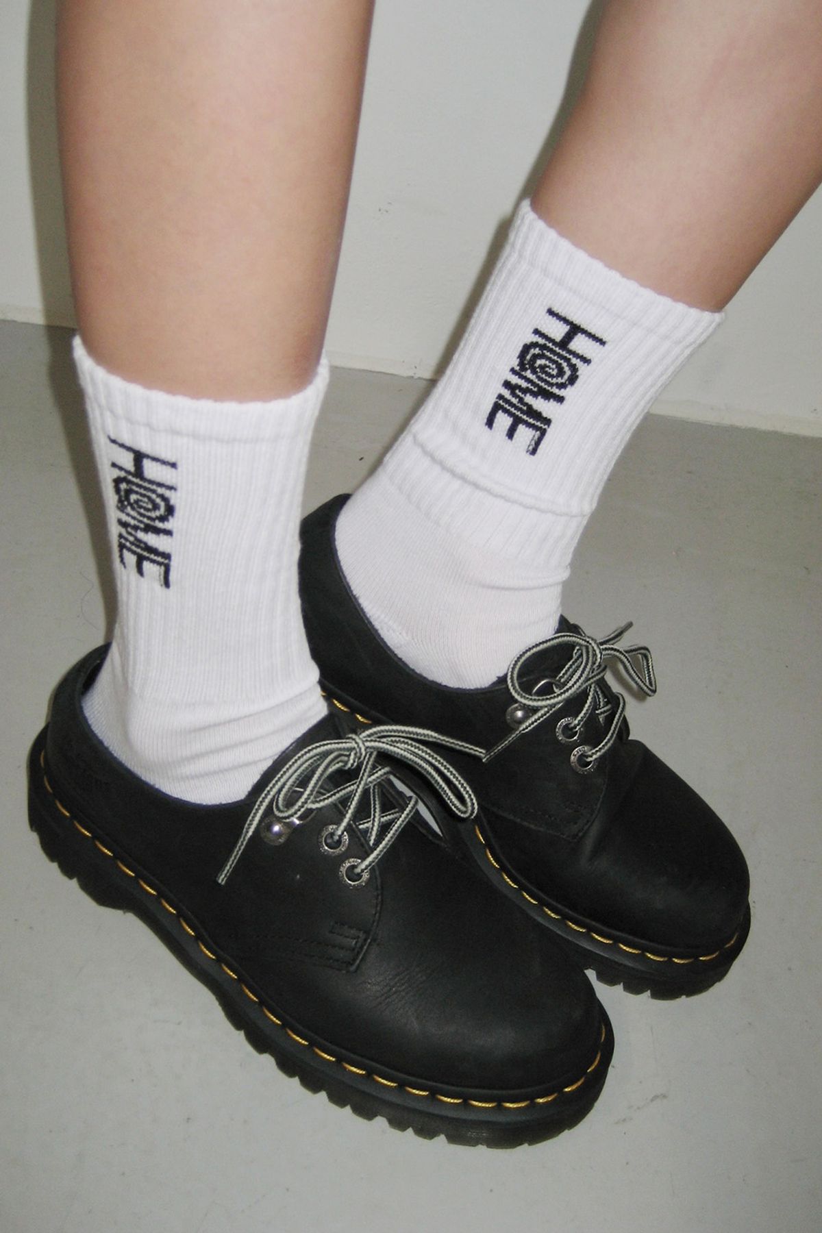 홈바디띵즈(HOMEBODY THINGS) HOMEBODY CLASSIC SOCKS (WHITE)