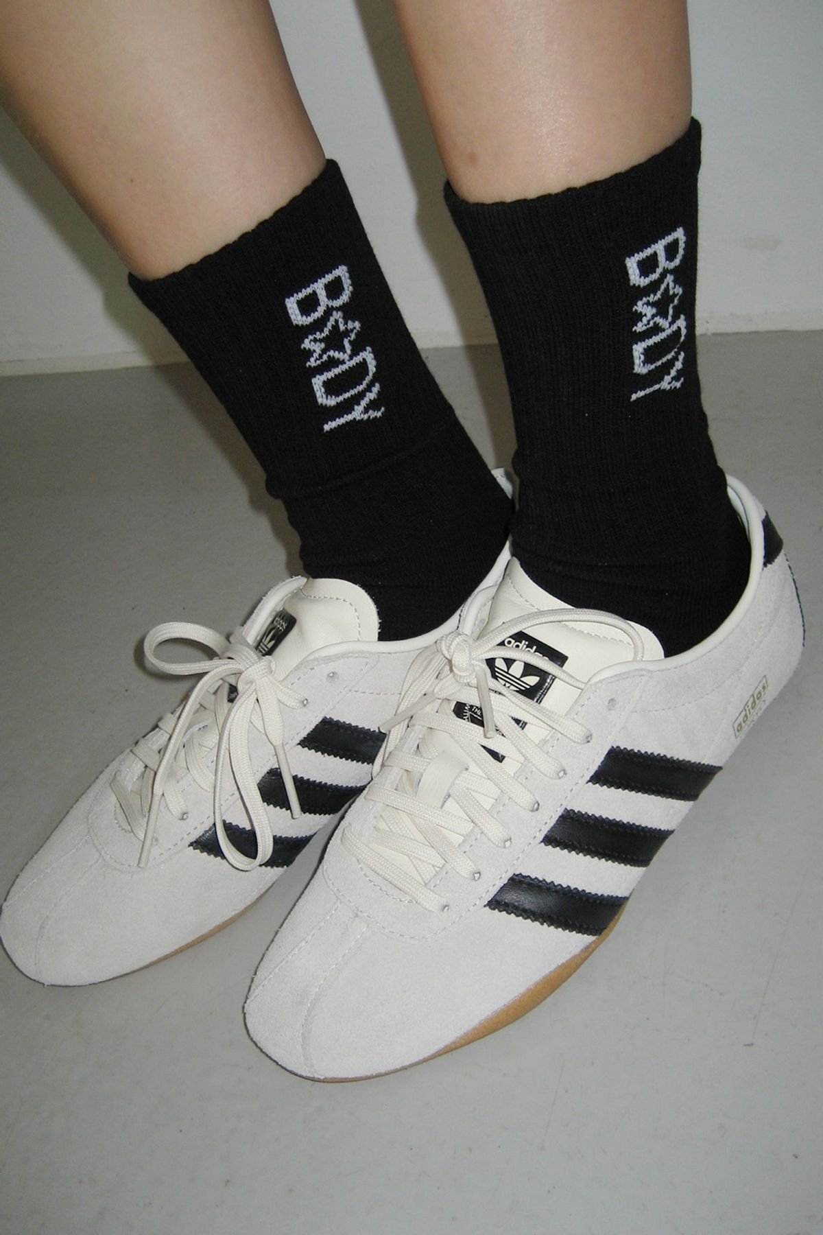 홈바디띵즈(HOMEBODY THINGS) HOMEBODY CLASSIC SOCKS (BLACK)