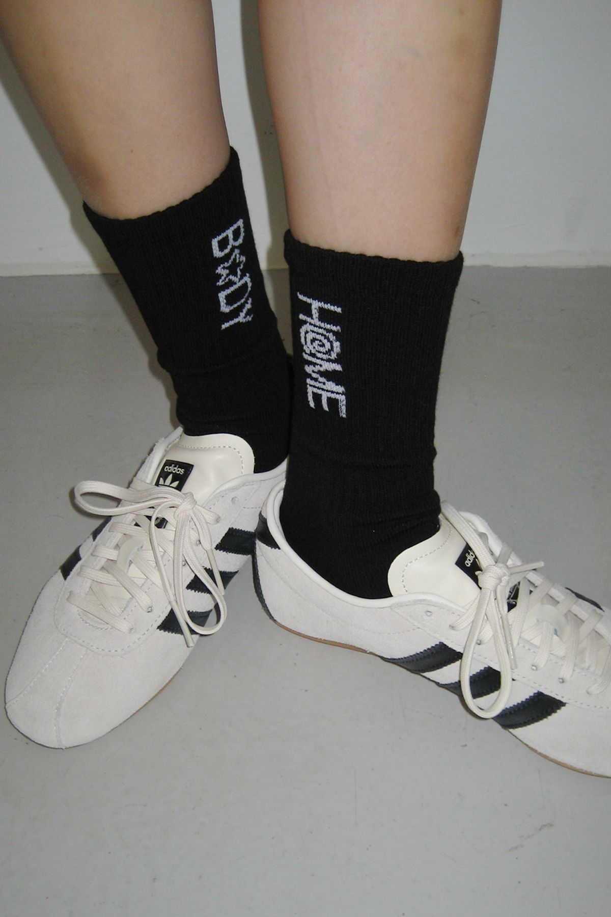 홈바디띵즈(HOMEBODY THINGS) HOMEBODY CLASSIC SOCKS (BLACK)