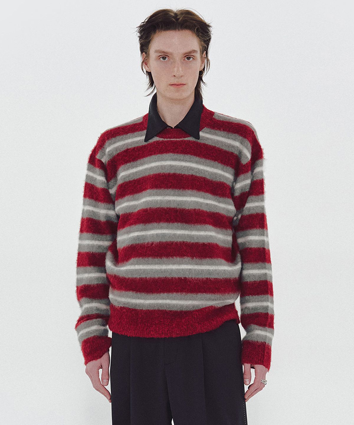 엠엠아이씨(MMIC) SABLE ROUNDNECK (RED)