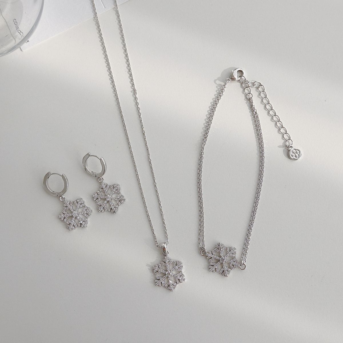 모노그래프(MONOGRAPH) 스노우 목걸이 MGNL0358 Rhodium Plated (화이트골드)