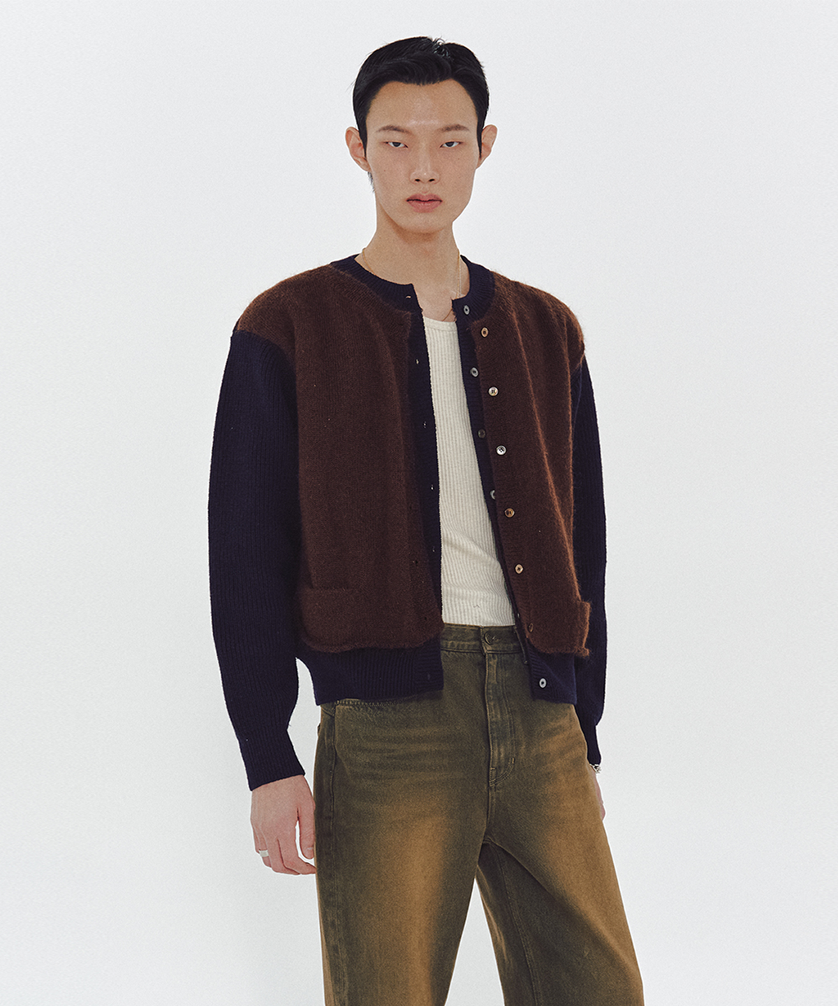엠엠아이씨(MMIC) OVERLAP CARDIGAN (NAVY)