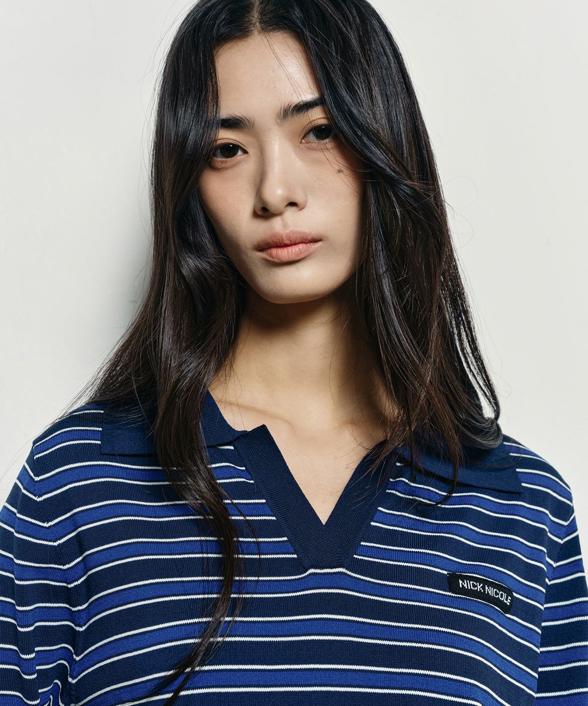 닉앤니콜(NICK&NICOLE) MULTI STRIPE V-NECK COLLAR KNIT_NAVY