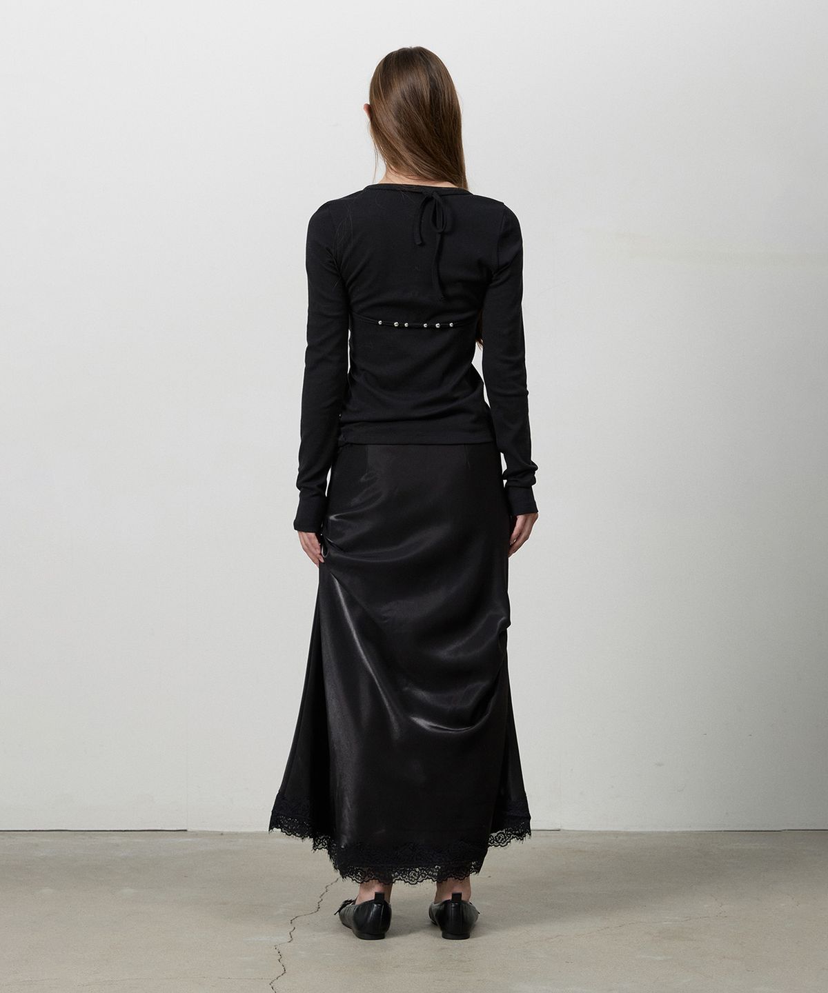 쓰리투에이티(THREE TO EIGHTY) LACE SHIRRING LONG SKIRT BLACK