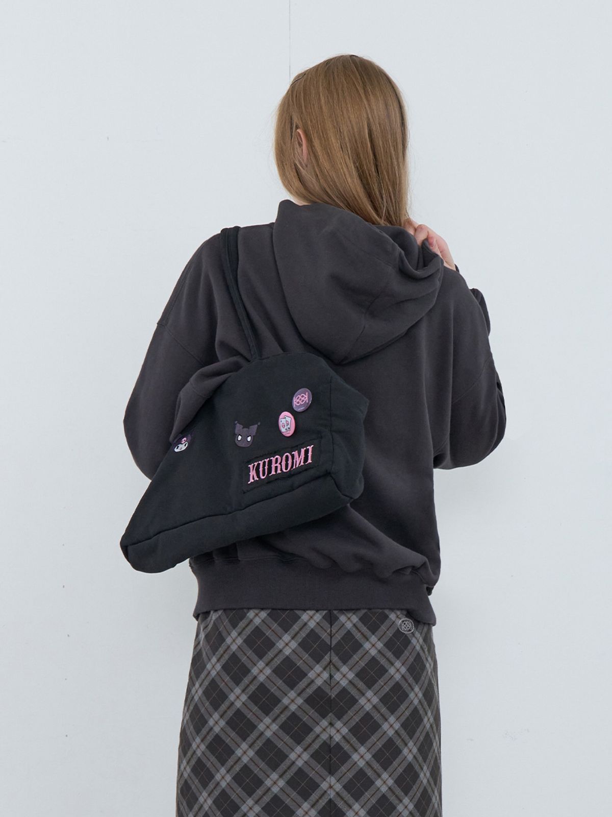 기준(KIJUN) Kuromi Rose Zip-up Hoodie Charcoal