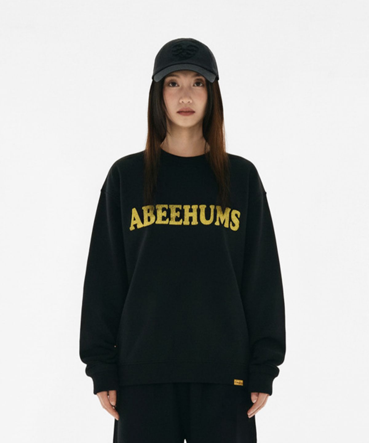 어비험즈(ABEEHUMS) 빈티지 로고 스웨트셔츠 ABH357-111 블랙