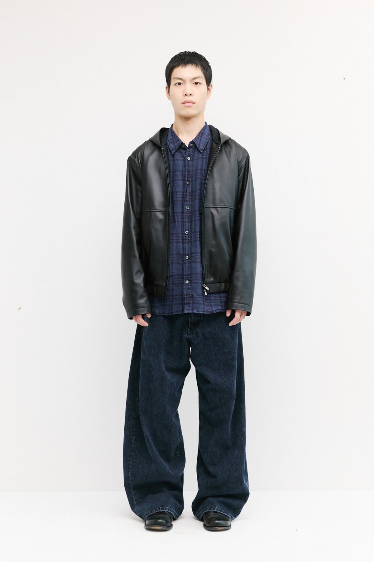 해칭룸(HATCHINGROOM) Leather Hoodie Lamb Nappa Black