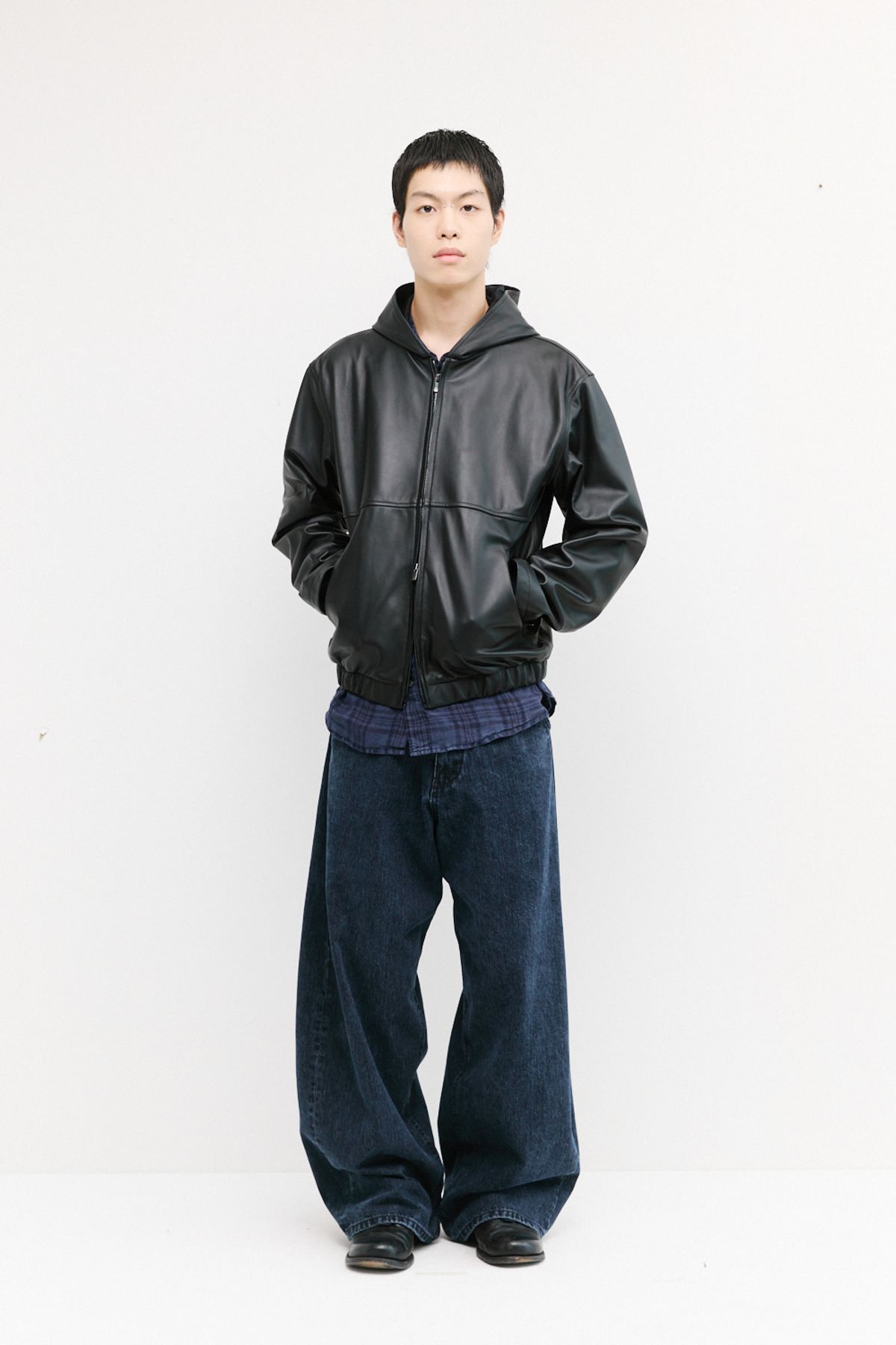 해칭룸(HATCHINGROOM) Leather Hoodie Lamb Nappa Black