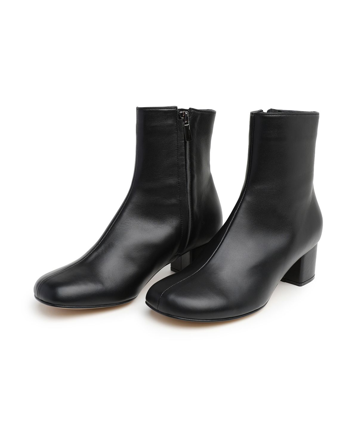 앤버터럼(ANDBUTTERUM) Taurus_Ankle Boots_Black(BF5CBA21BK)