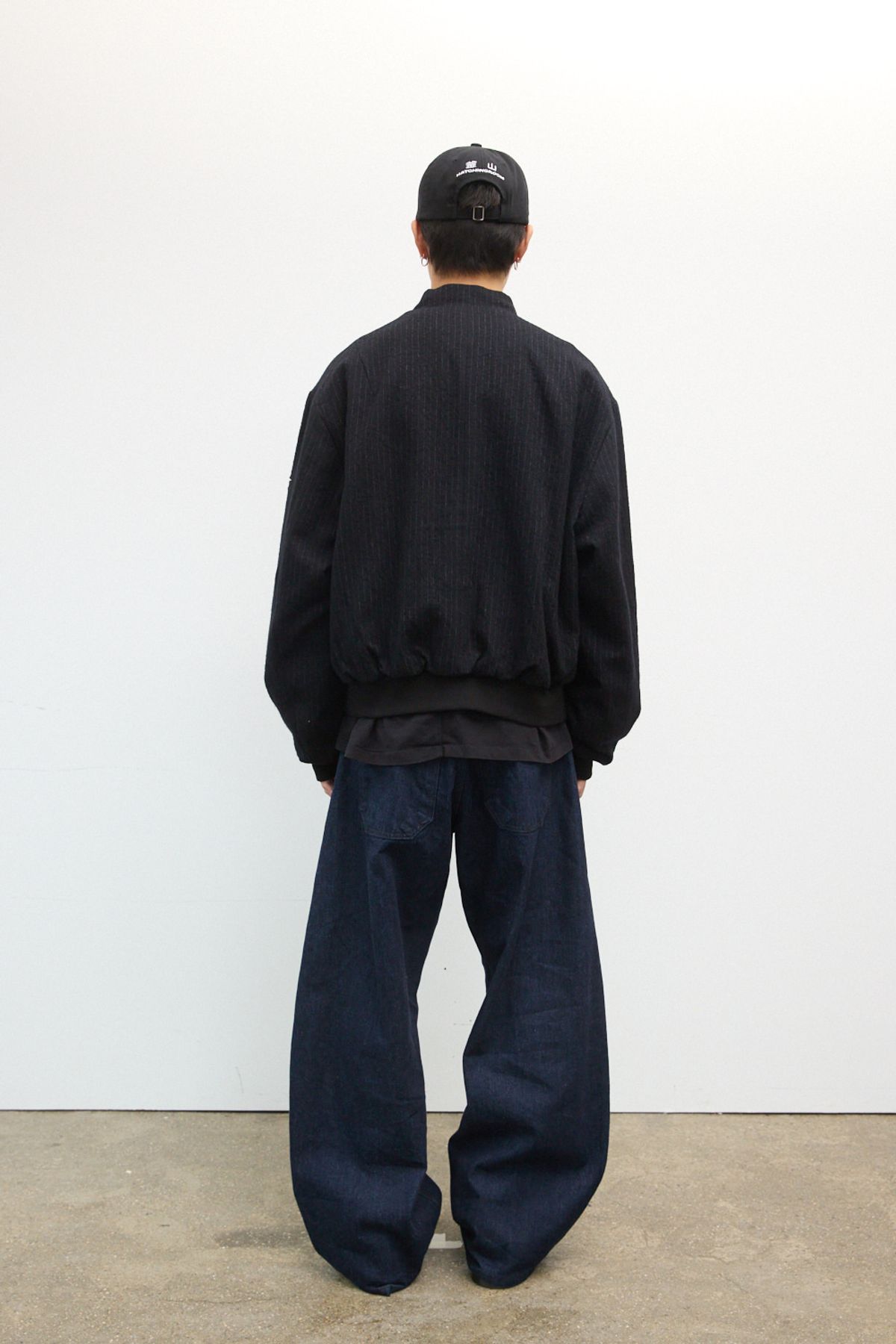 해칭룸(HATCHINGROOM) Hairy Bomber Jacket Stripe Black